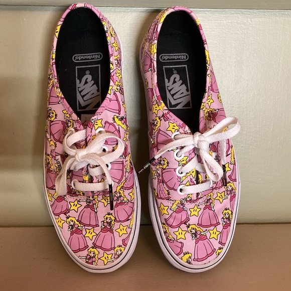 Vans Princess Peach Game Over Nintendo sneakers size 7.5 EUC! - Picture 3 of 5